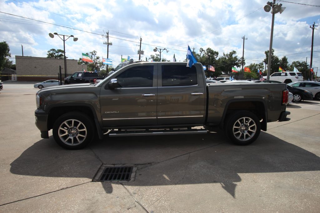 GMC Sierra 1500 Denali Crew Cab Long Box 4WD 2018 GMC Sierra 1500 Denali Crew Cab Long Box 4WD 2018