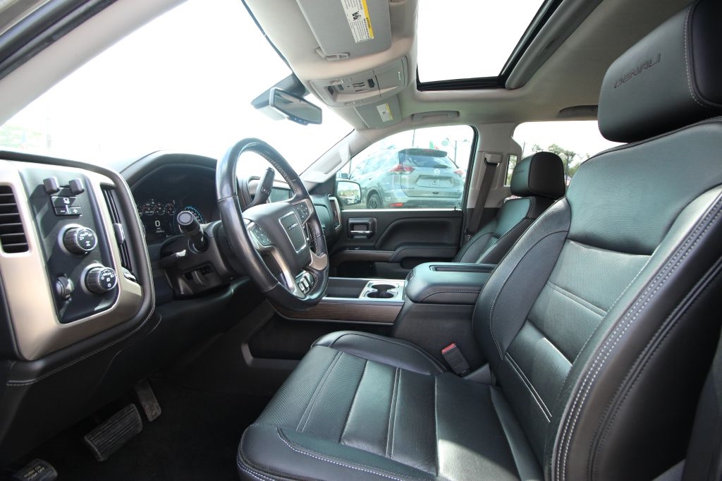 GMC Sierra 1500 Denali Crew Cab Long Box 4WD 2018 GMC Sierra 1500 Denali Crew Cab Long Box 4WD 2018