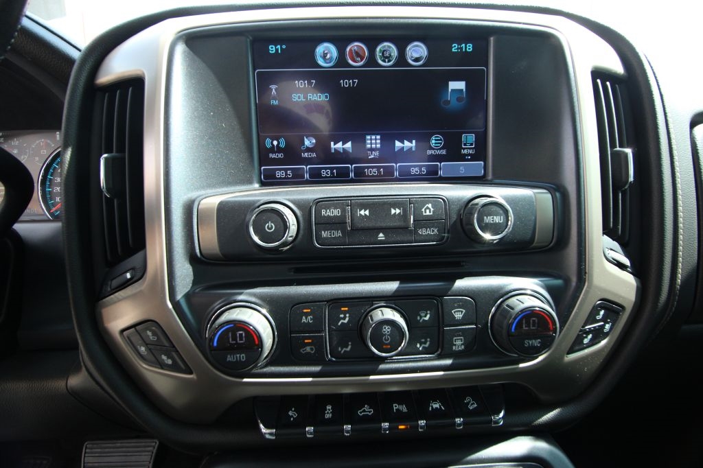 GMC Sierra 1500 Denali Crew Cab Long Box 4WD 2018 GMC Sierra 1500 Denali Crew Cab Long Box 4WD 2018