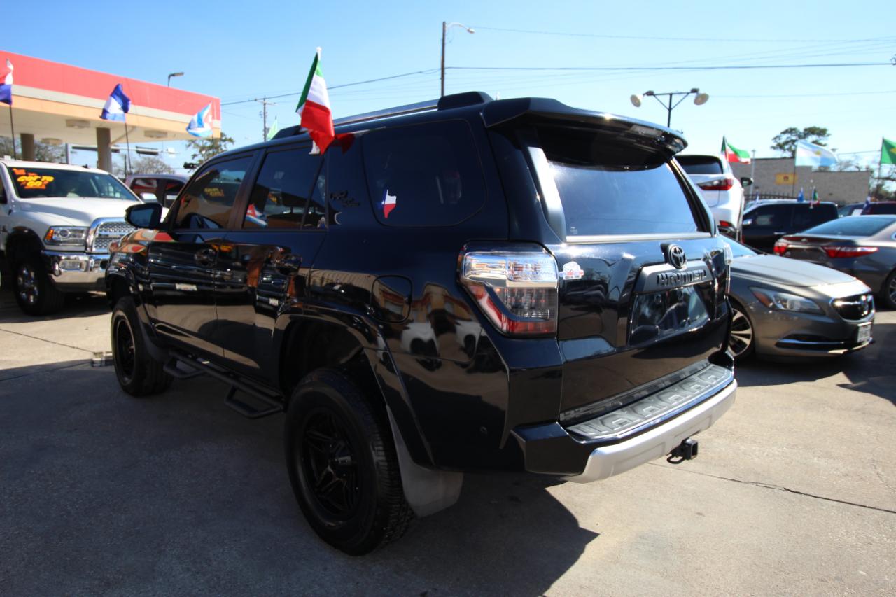 Toyota 4Runner SR5 4WD 2018