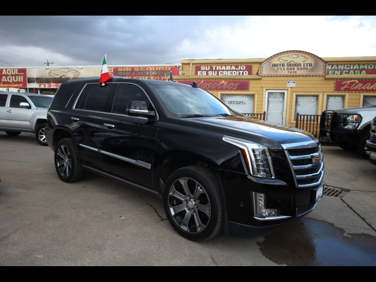 Cadillac Escalade Premium 2WD 2018