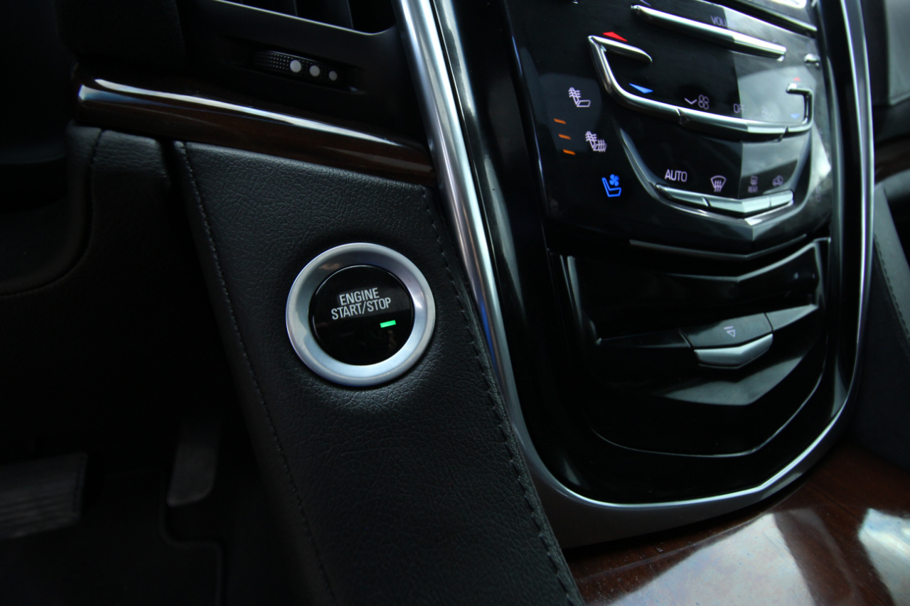 Cadillac Escalade Premium 2WD 2018