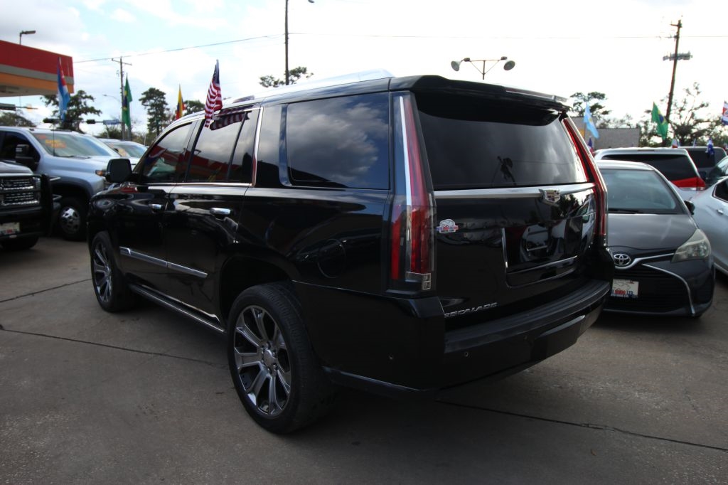 Cadillac Escalade Premium 2WD 2018
