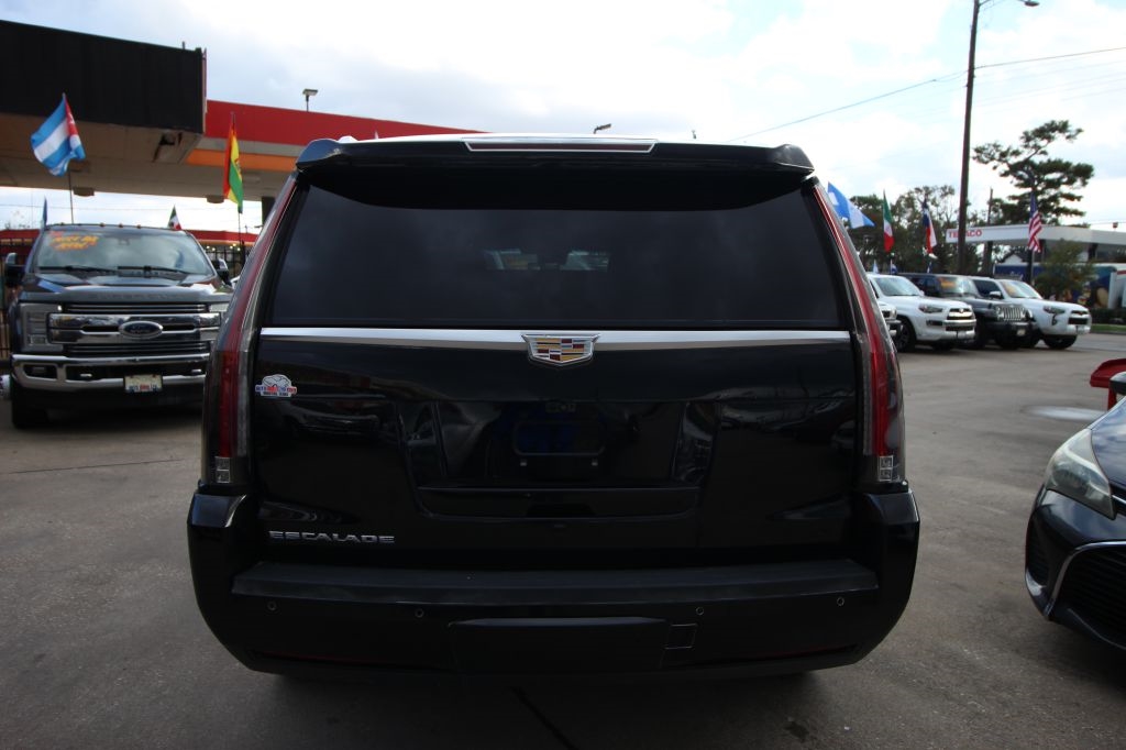 Cadillac Escalade Premium 2WD 2018