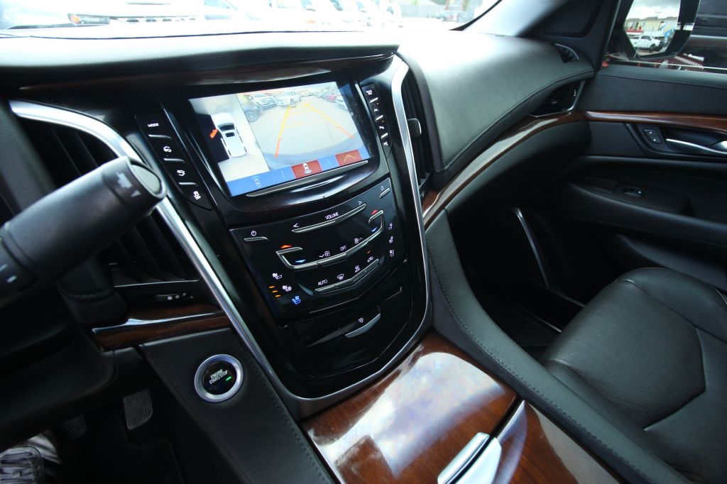 Cadillac Escalade Premium 2WD 2018