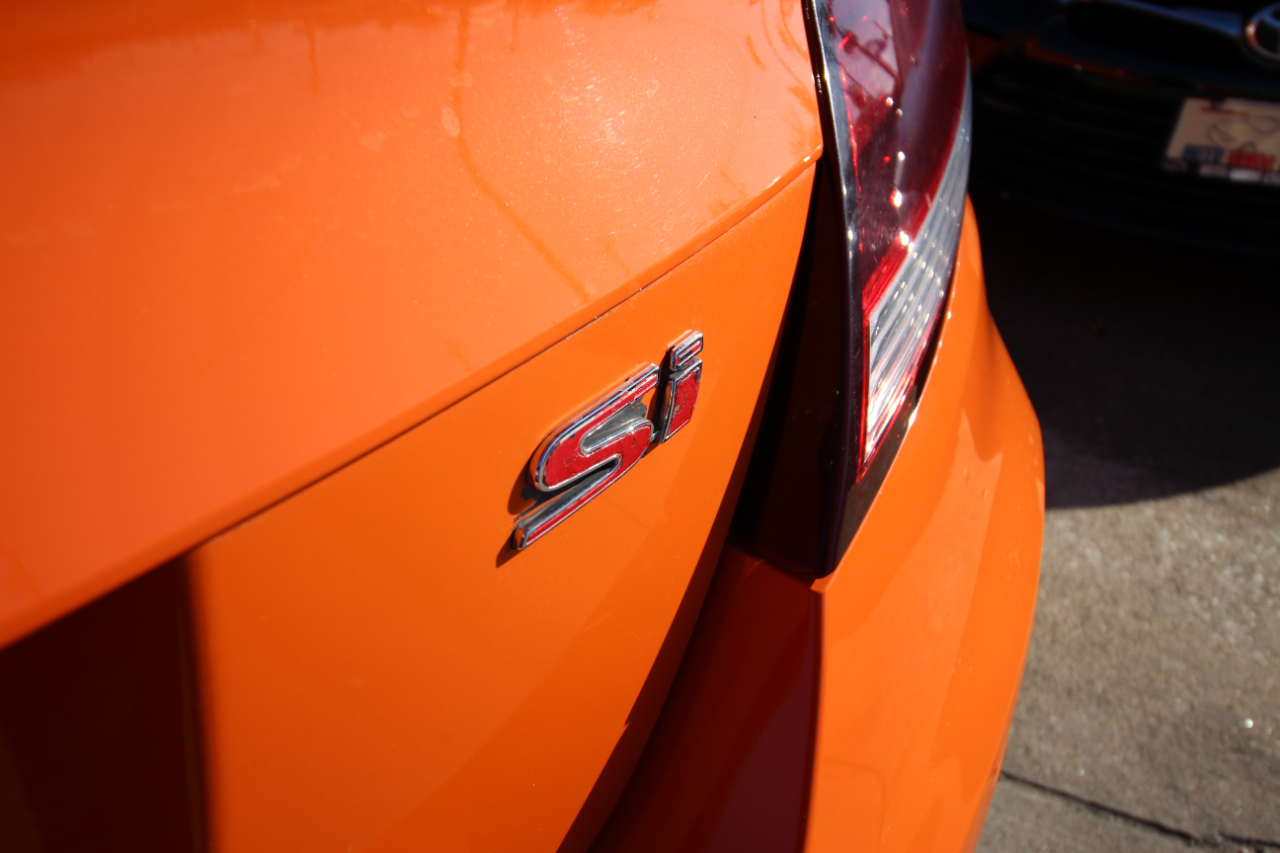 Honda Civic Si Coupe 6-Speed MT 2015