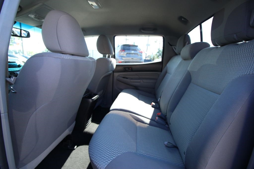 Toyota Tacoma PreRunner Double Cab V6 Auto 2WD 2012 Toyota Tacoma PreRunner Double Cab V6 Auto 2WD 2012