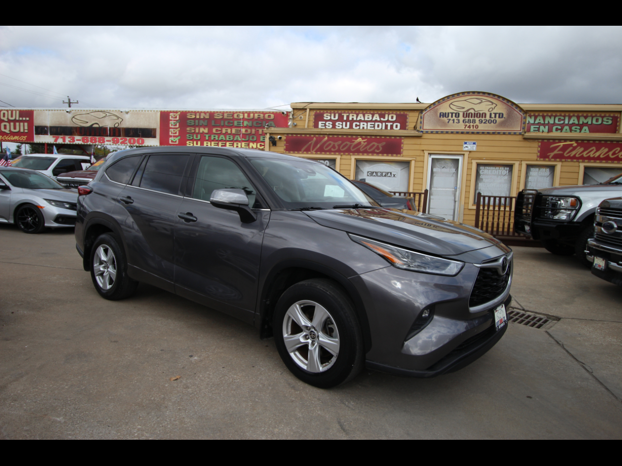 Toyota Highlander LE AWD V6 2021