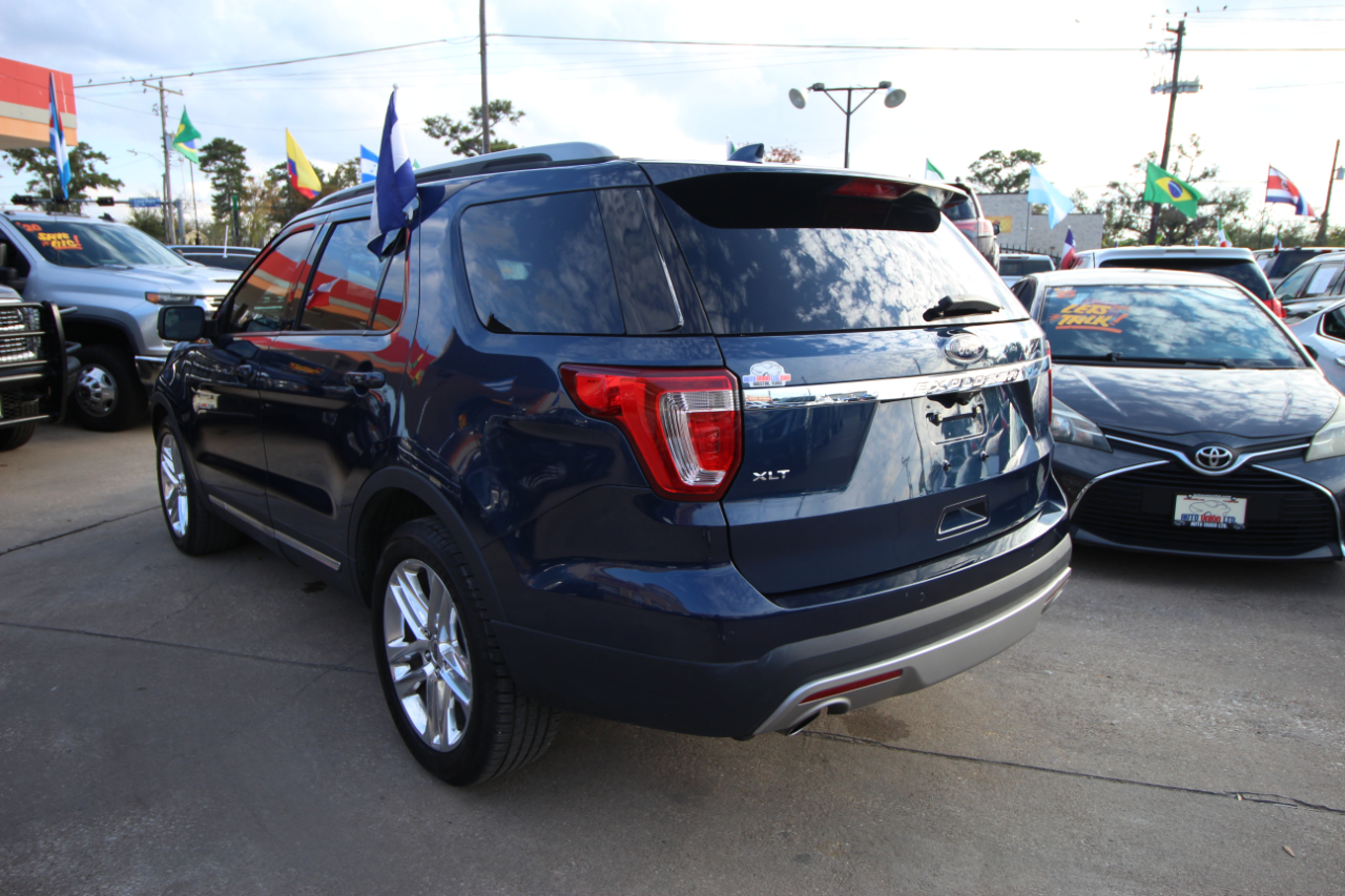 Ford Explorer XLT FWD 2017