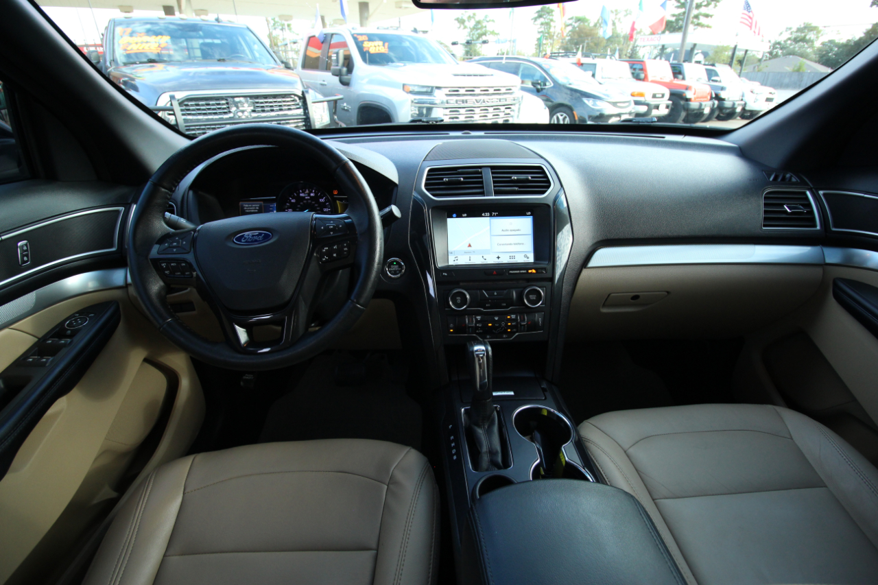 Ford Explorer XLT FWD 2017