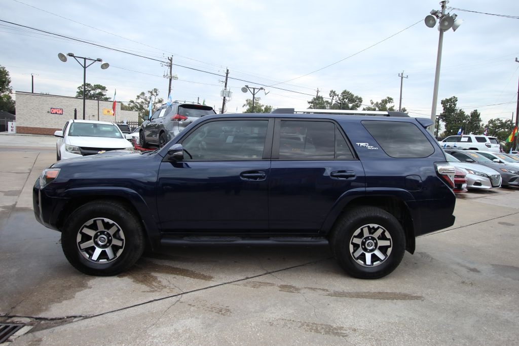 Toyota 4Runner SR5 4WD 2017