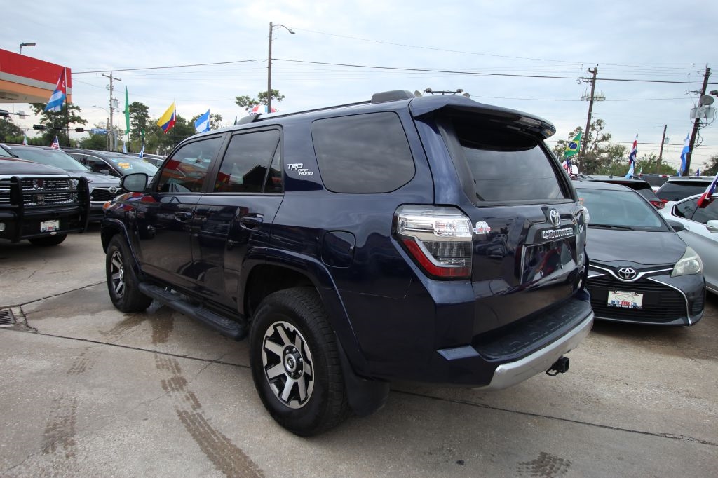 Toyota 4Runner SR5 4WD 2017