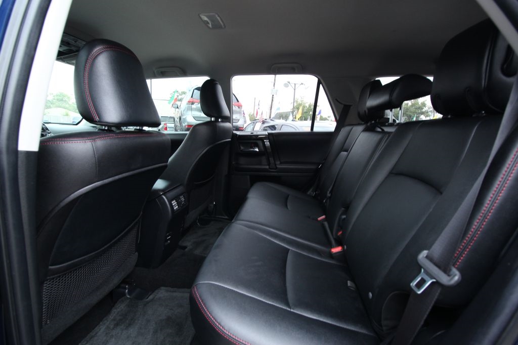 Toyota 4Runner SR5 4WD 2017