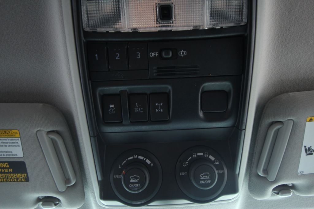 Toyota 4Runner SR5 4WD 2017