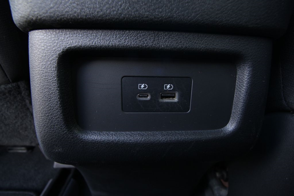 Nissan Pathfinder SV 2022