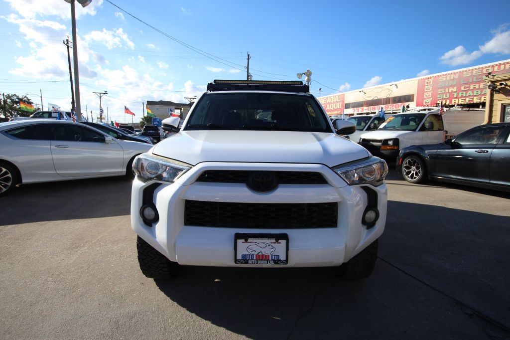 Toyota 4Runner SR5 4WD 2016