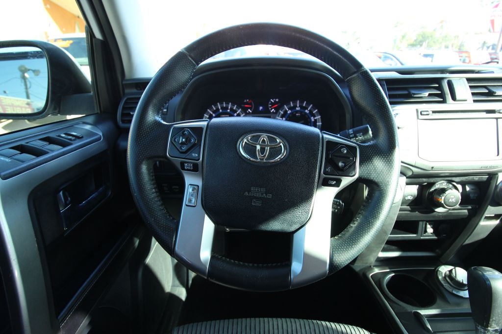 Toyota 4Runner SR5 4WD 2016