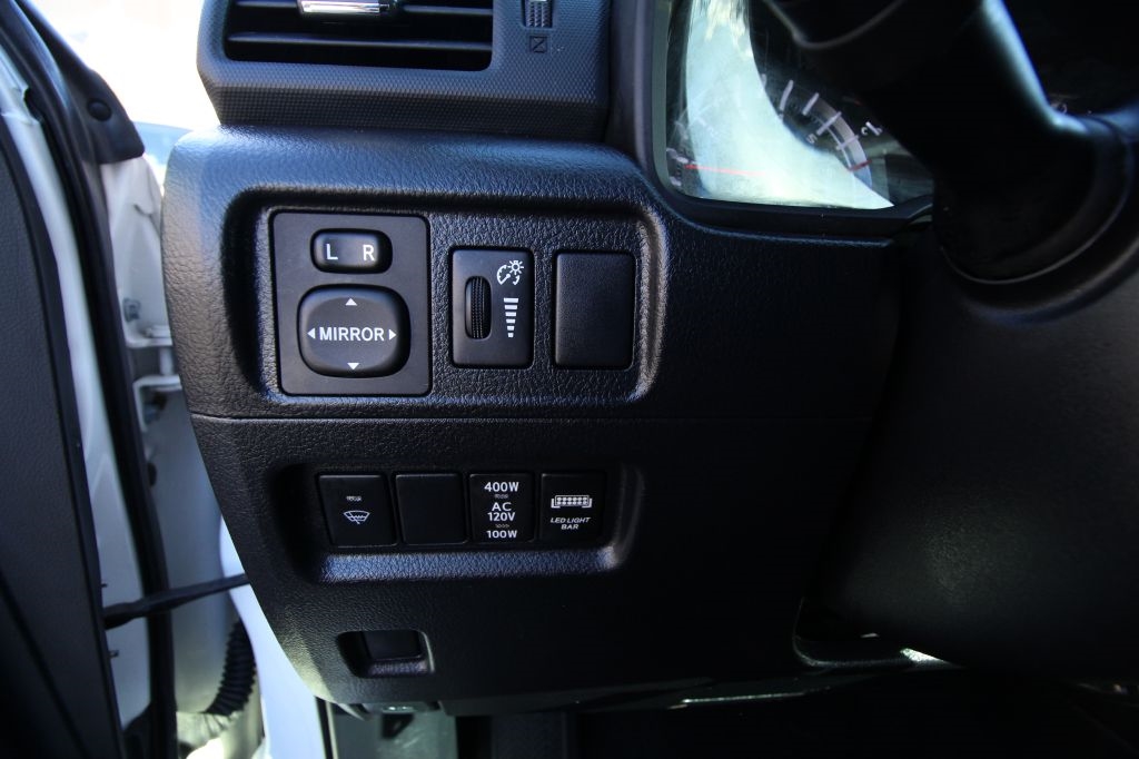 Toyota 4Runner SR5 4WD 2016