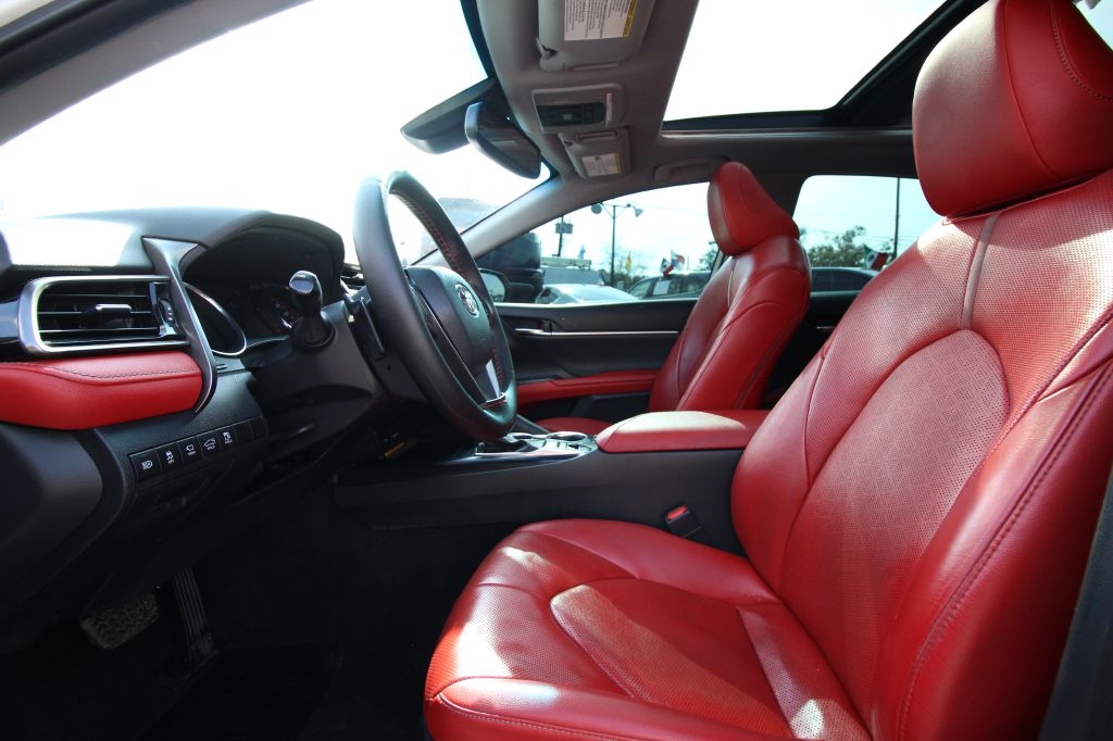 Toyota Camry XSE V6 2020