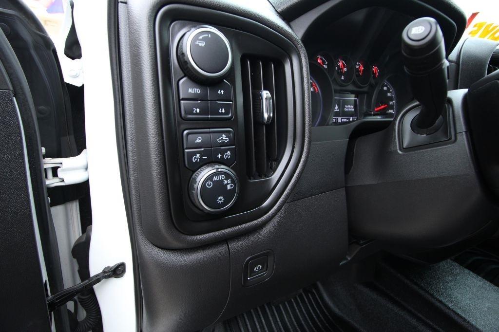 Chevrolet Silverado 1500 RST Crew Cab 2WD 2022