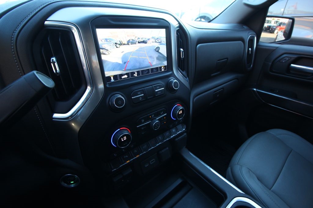 Chevrolet Silverado 1500 LTZ Crew Cab 4WD 2021