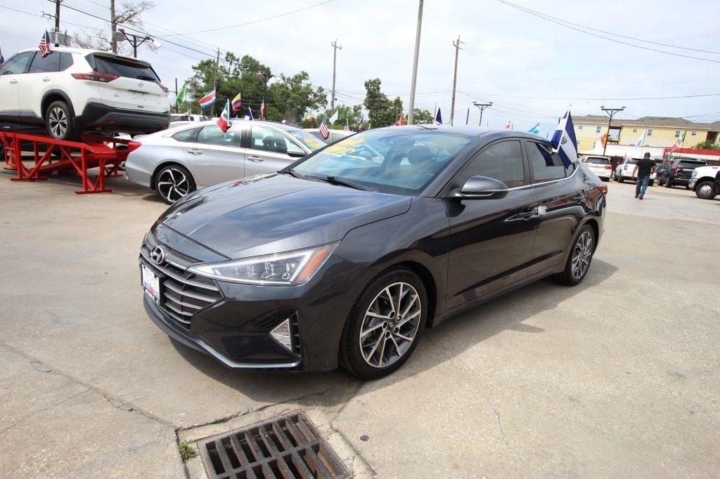 Hyundai Elantra Limited 2020