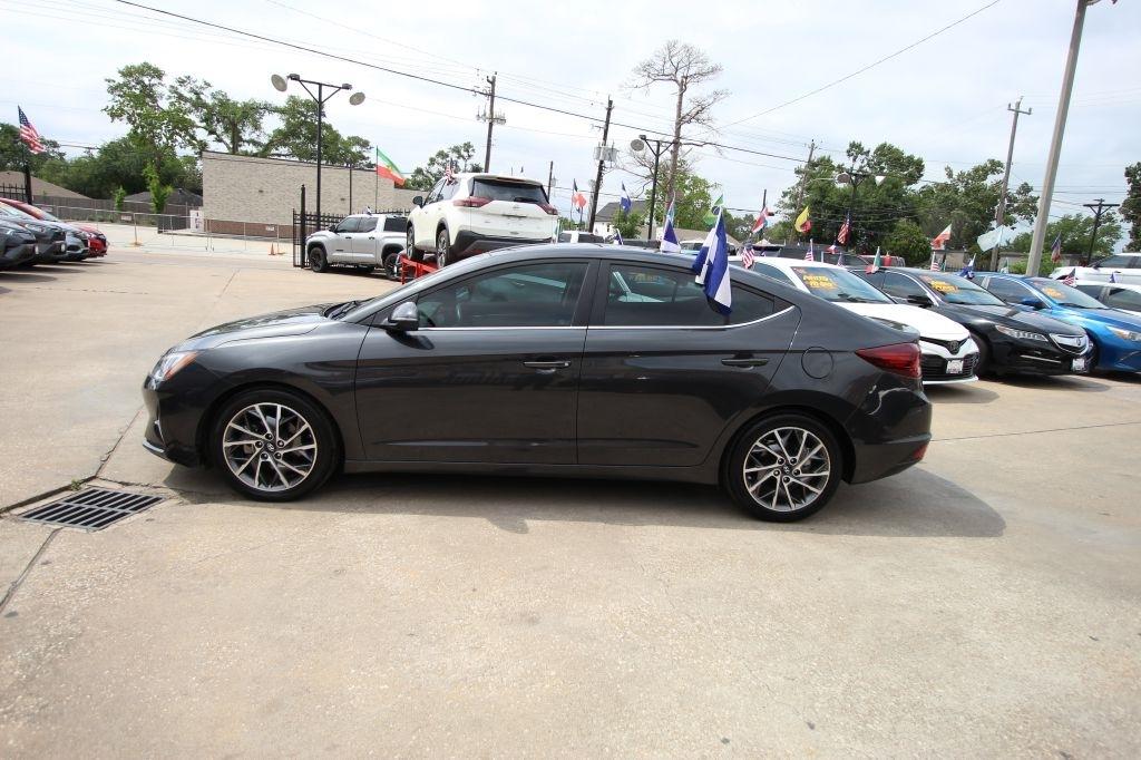 Hyundai Elantra Limited 2020