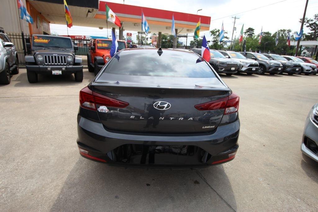 Hyundai Elantra Limited 2020