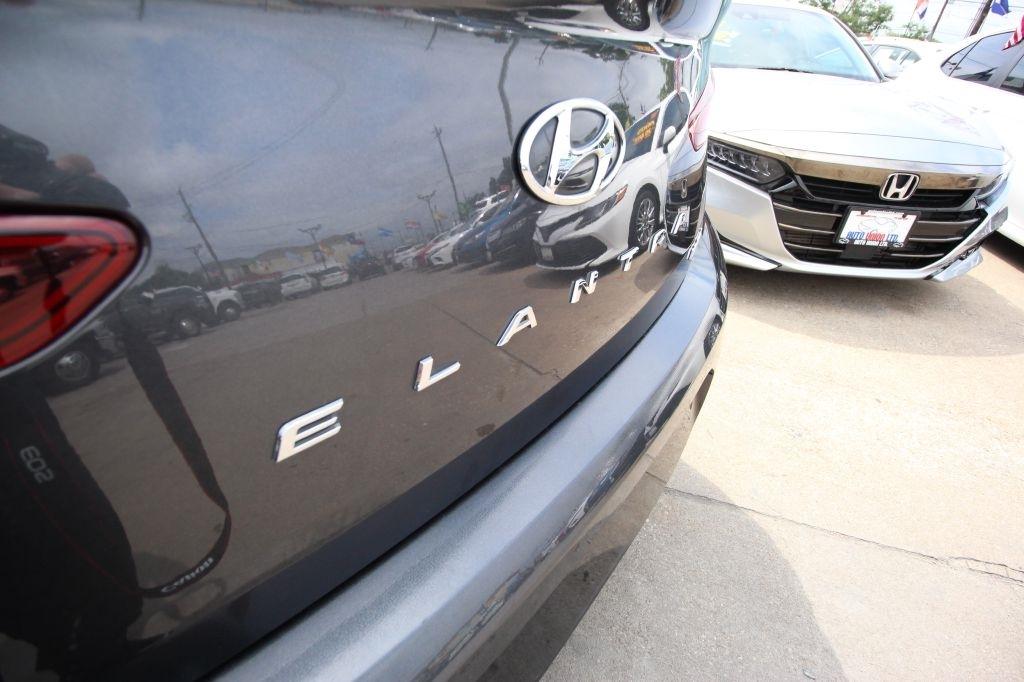 Hyundai Elantra Limited 2020