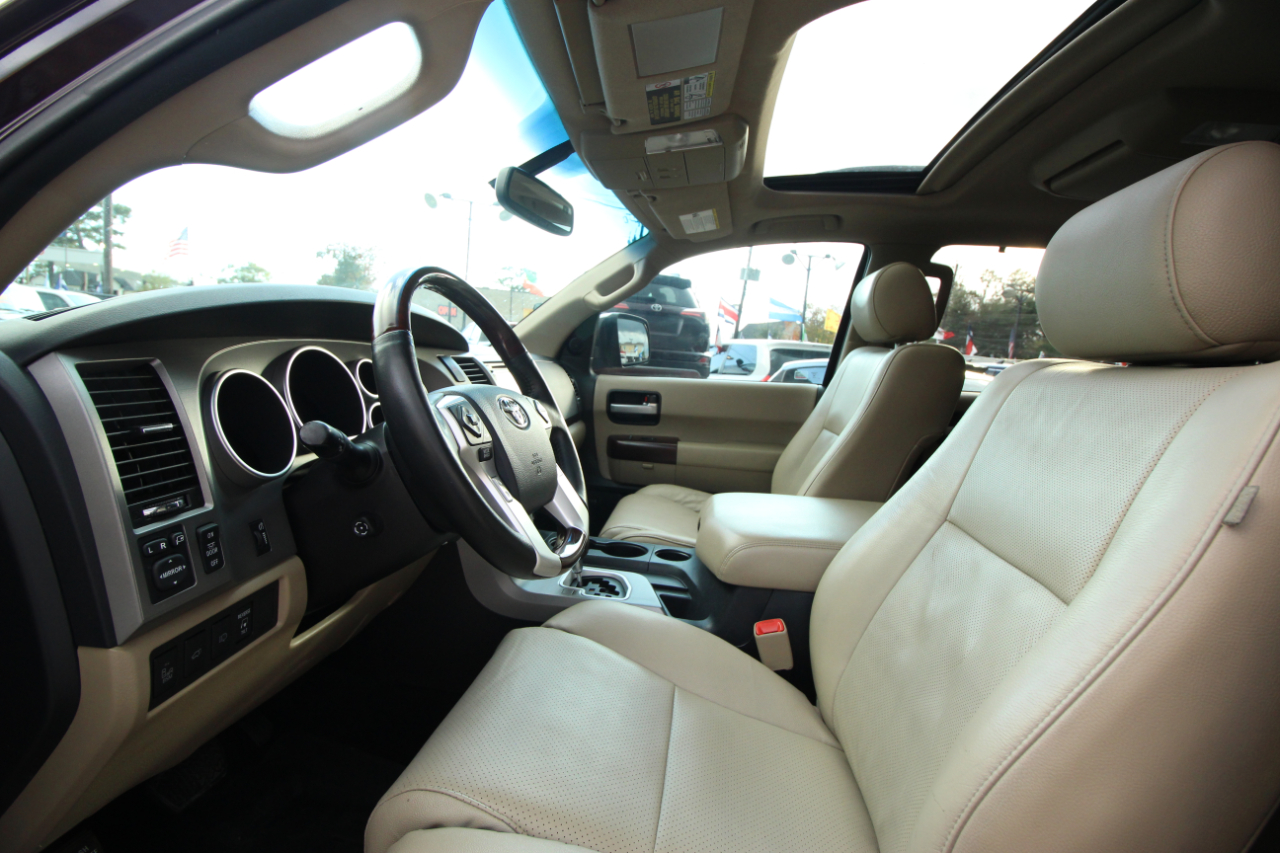 Toyota Sequoia Plantium 2WD 2015