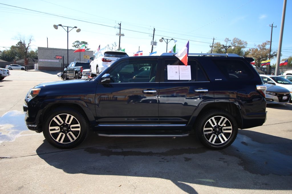 Toyota 4Runner SR5 2WD 2016