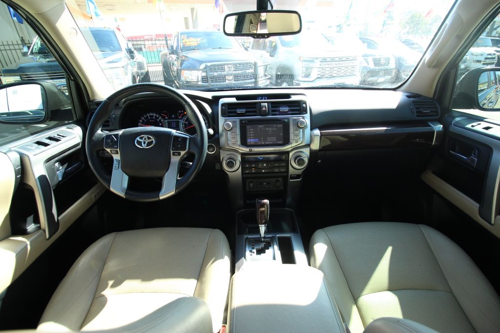 Toyota 4Runner SR5 2WD 2016