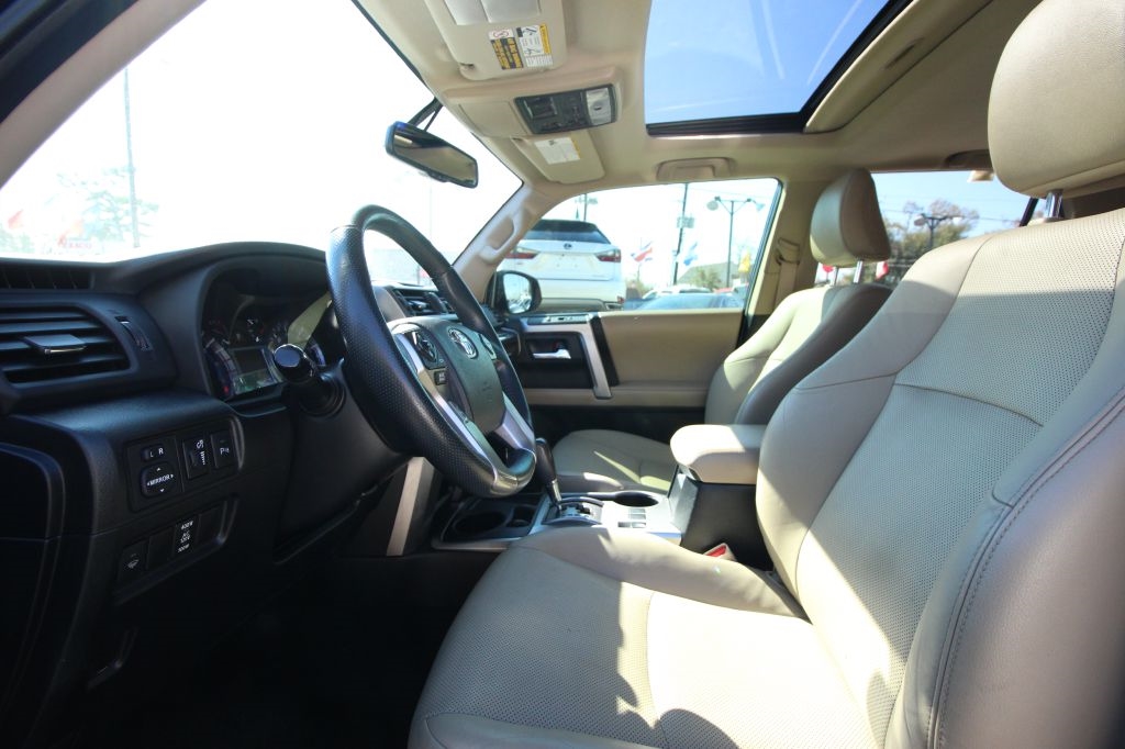 Toyota 4Runner SR5 2WD 2016