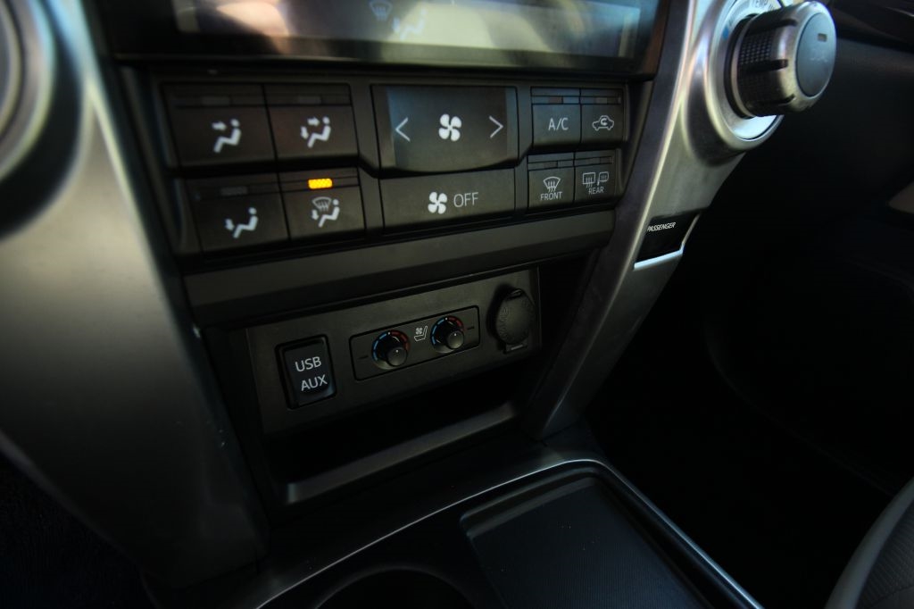 Toyota 4Runner SR5 2WD 2016