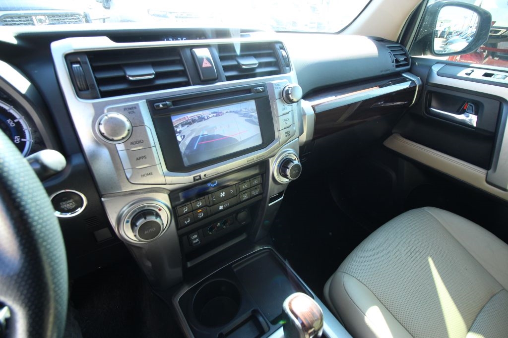 Toyota 4Runner SR5 2WD 2016