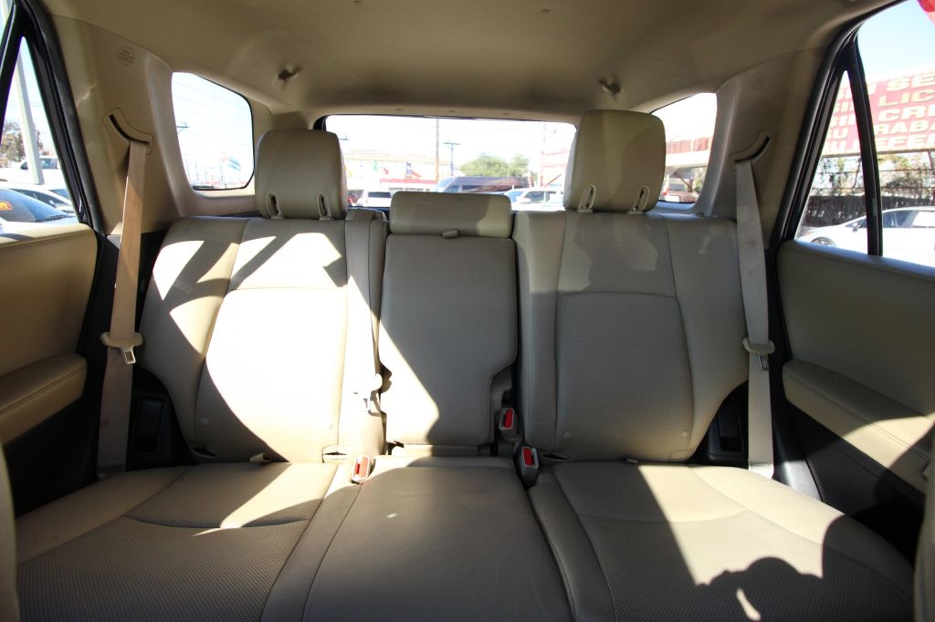 Toyota 4Runner SR5 2WD 2016