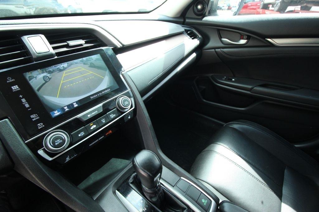 Honda Civic Touring Sedan CVT 2016