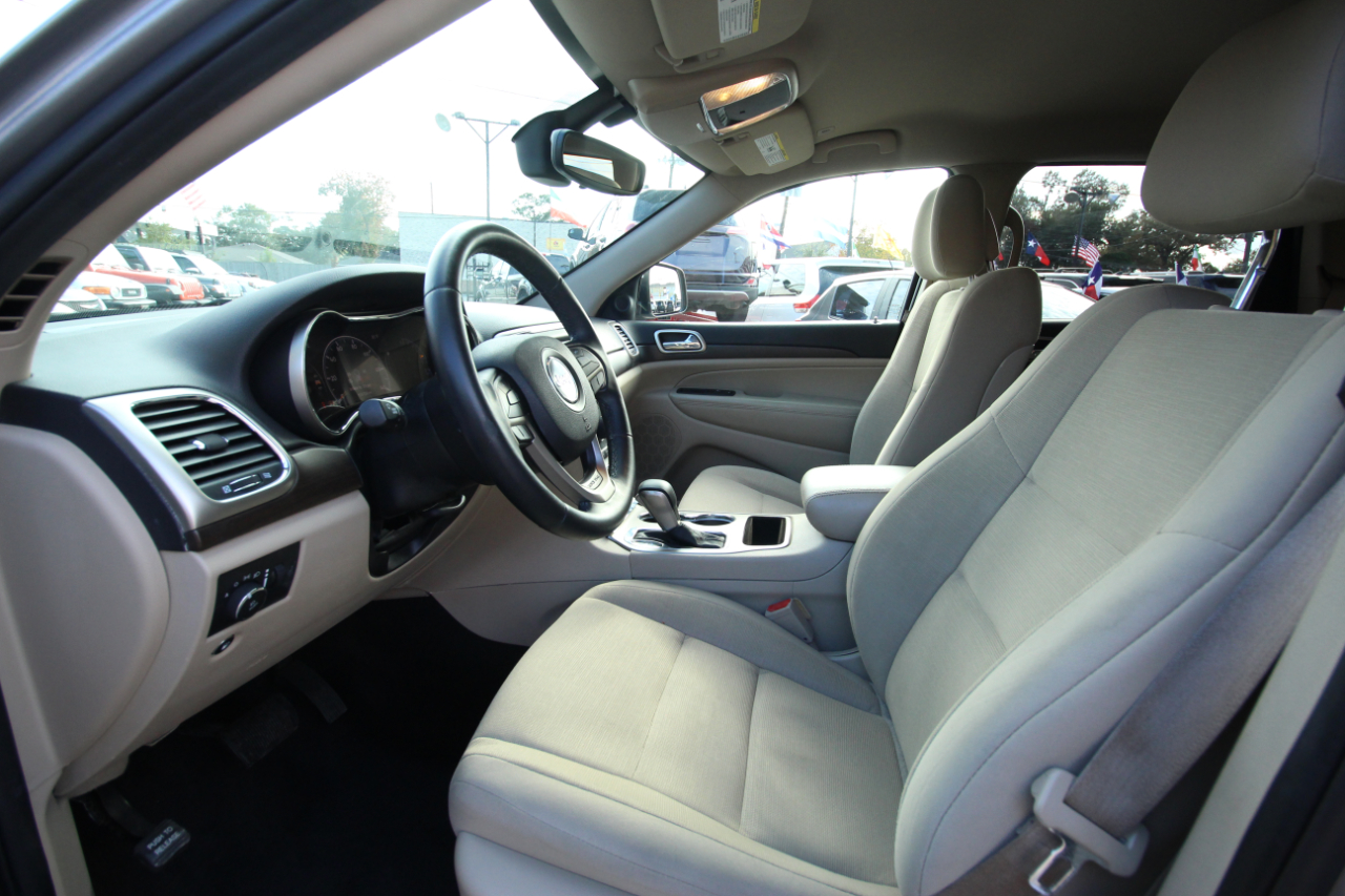 Jeep Grand Cherokee Laredo 2WD 2017