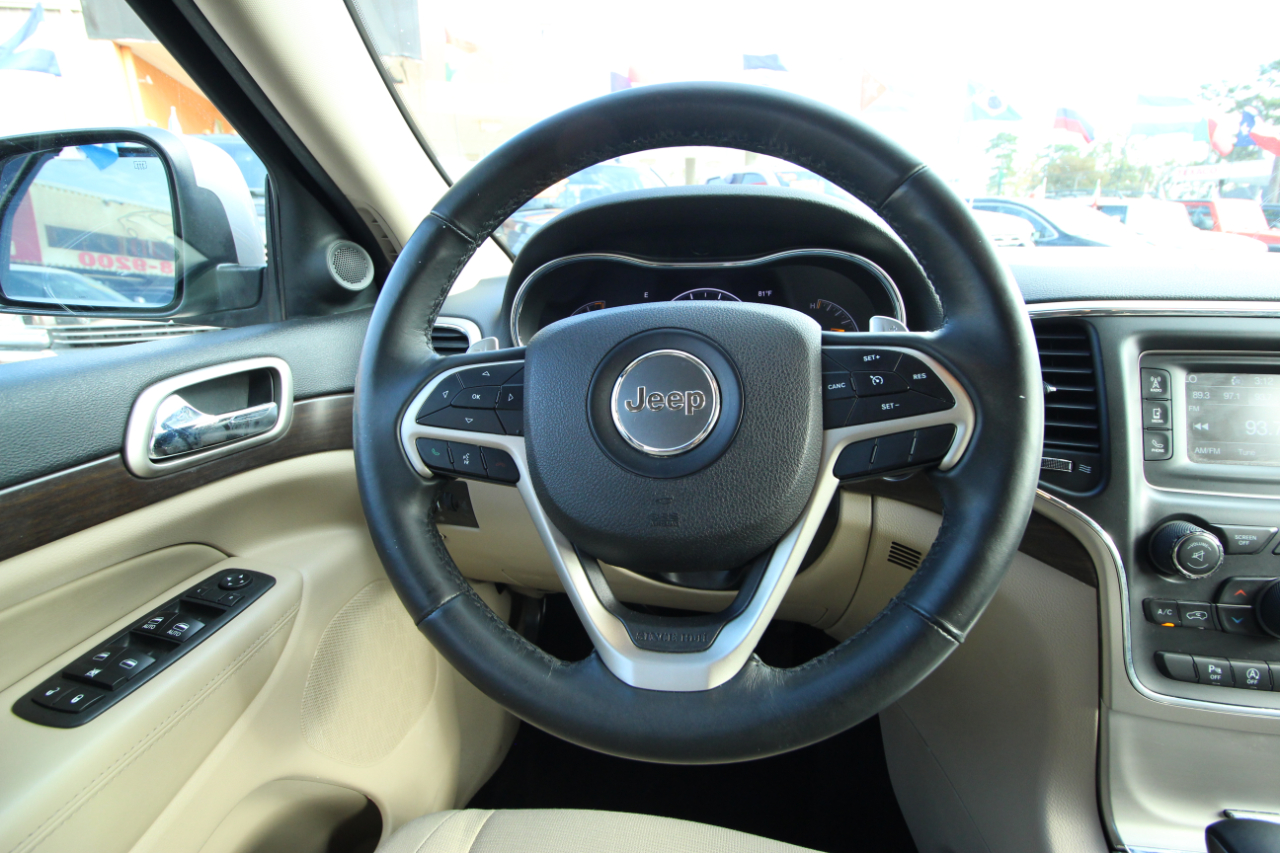 Jeep Grand Cherokee Laredo 2WD 2017