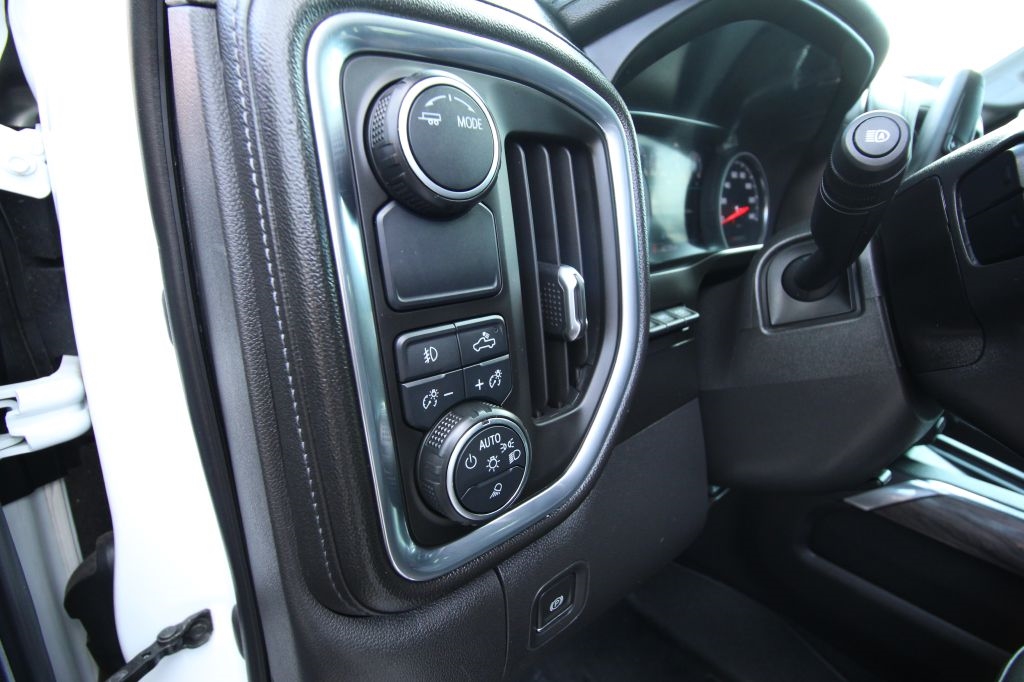 Chevrolet Silverado 1500 LTZ Crew Cab 2WD 2020