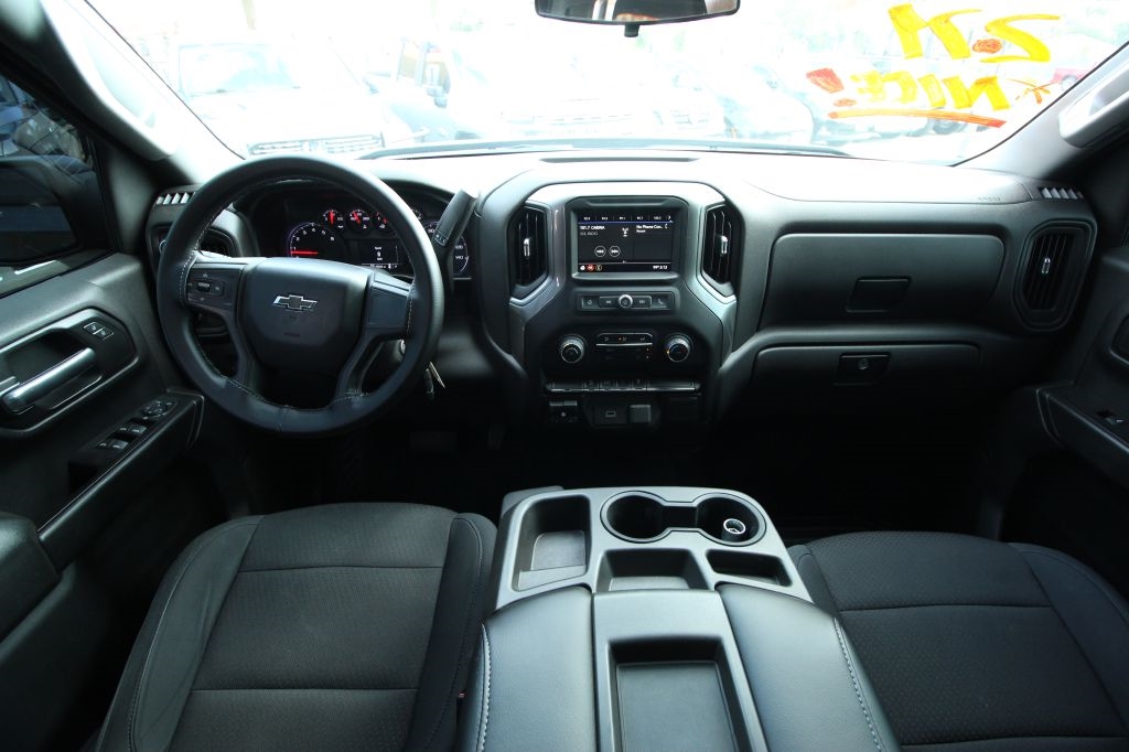 Chevrolet Silverado 1500 Custom Trail Boss Crew Cab Long Box 4WD 2019