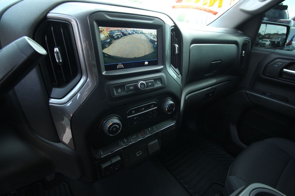 Chevrolet Silverado 1500 Custom Trail Boss Crew Cab Long Box 4WD 2019