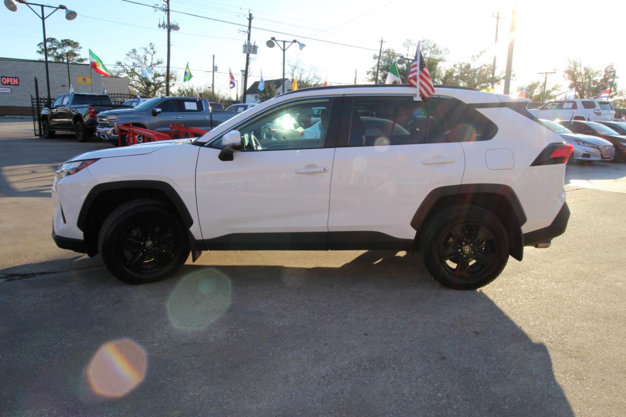 Toyota RAV4 XLE 2022