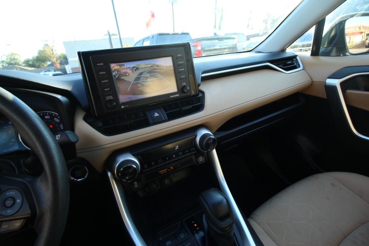 Toyota RAV4 XLE 2022