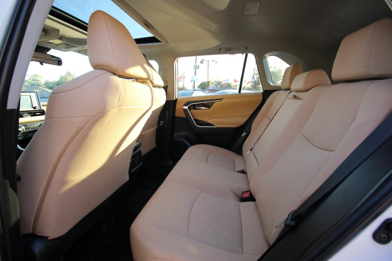 Toyota RAV4 XLE 2022