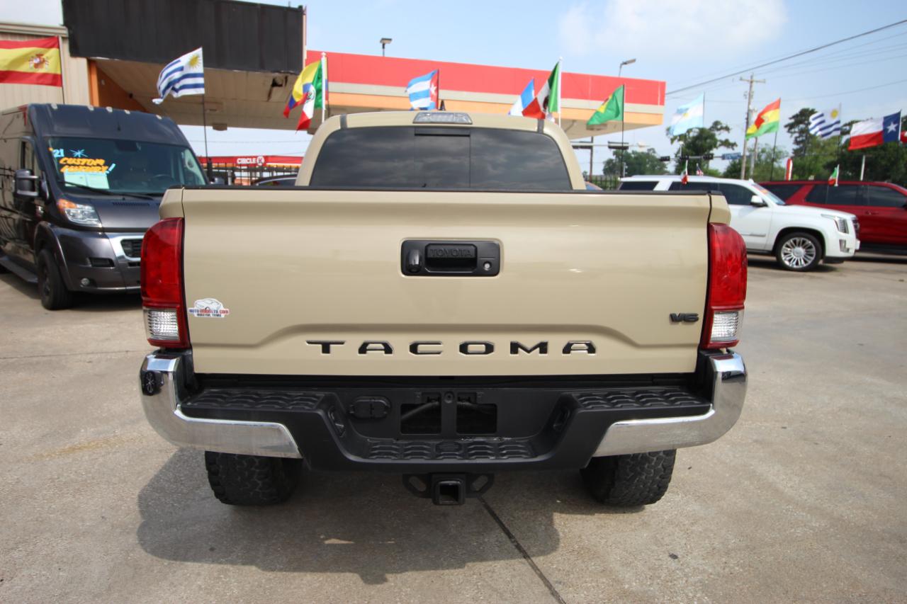 Toyota Tacoma SR5 Double Cab Long Bed V6 6AT 2WD 2017