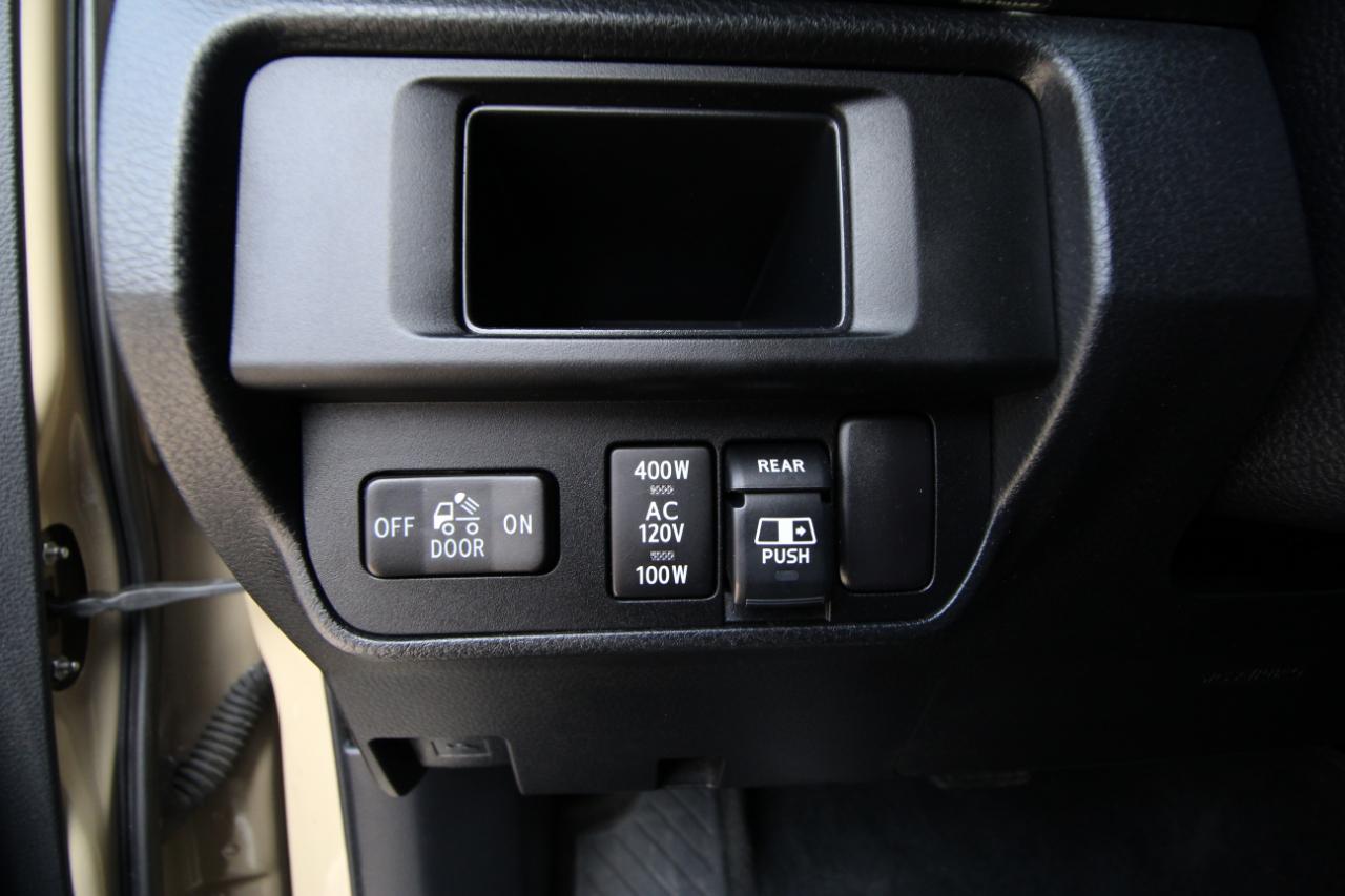 Toyota Tacoma SR5 Double Cab Long Bed V6 6AT 2WD 2017