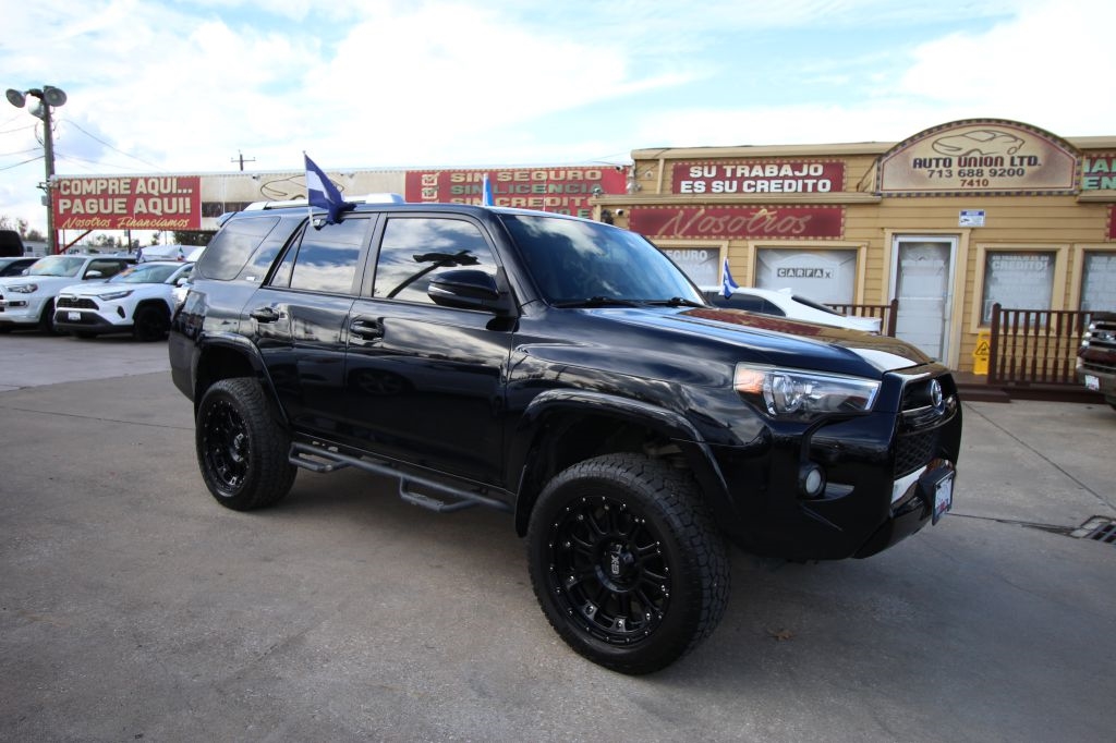 Toyota 4Runner SR5 4WD 2017
