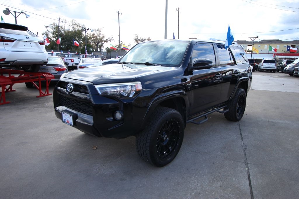 Toyota 4Runner SR5 4WD 2017