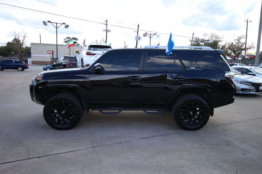 Toyota 4Runner SR5 4WD 2017